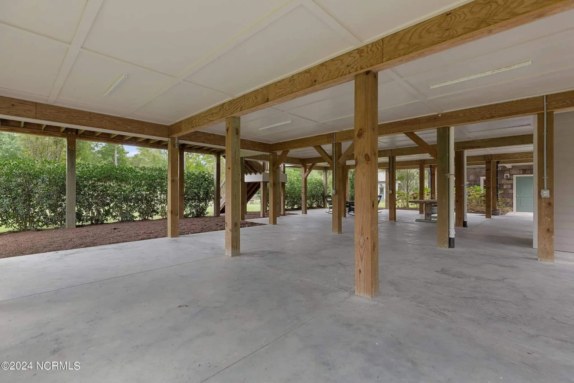 Coastal house Plan with CAD Designs and Spacious Floor Plan