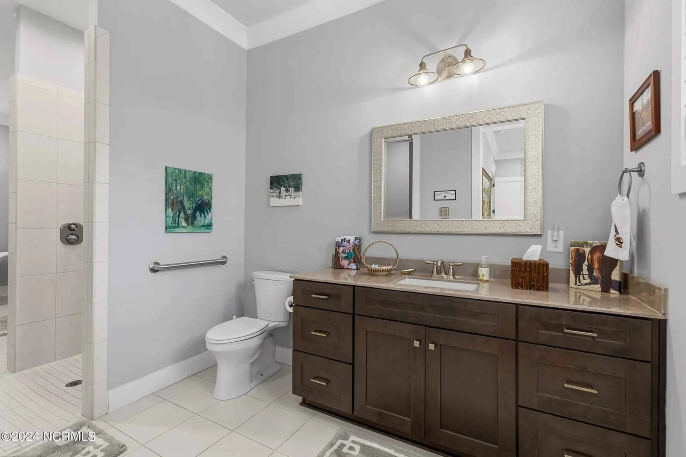 18-2157 HOUSE PLAN - Coastal House Plan with CAD Designs and Spacious Floor Plan 25 Coastal house Plan with CAD Designs and Spacious Floor Plan