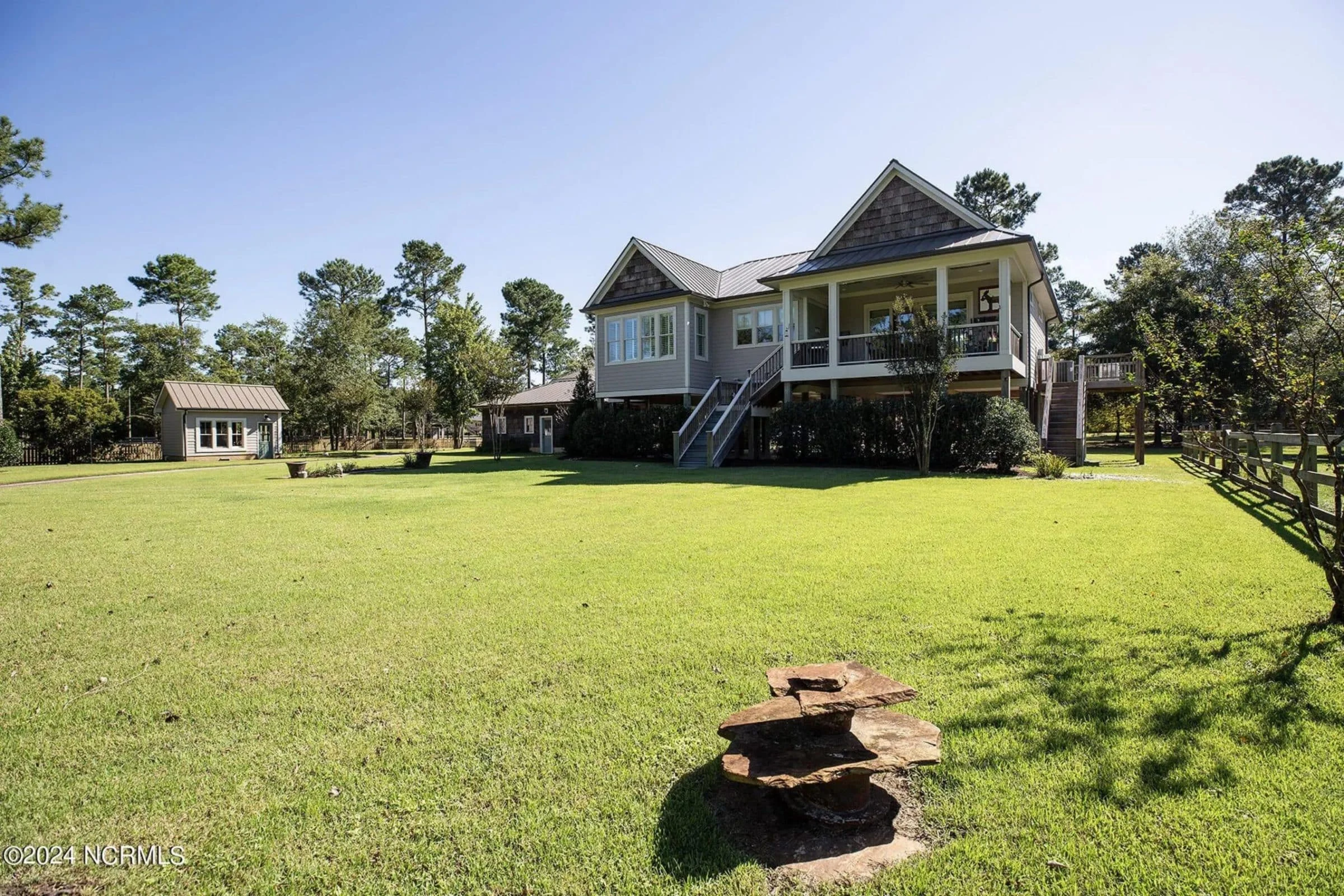 18-2157 HOUSE PLAN - Coastal House Plan with CAD Designs and Spacious Floor Plan 14 Coastal house Plan with CAD Designs and Spacious Floor Plan