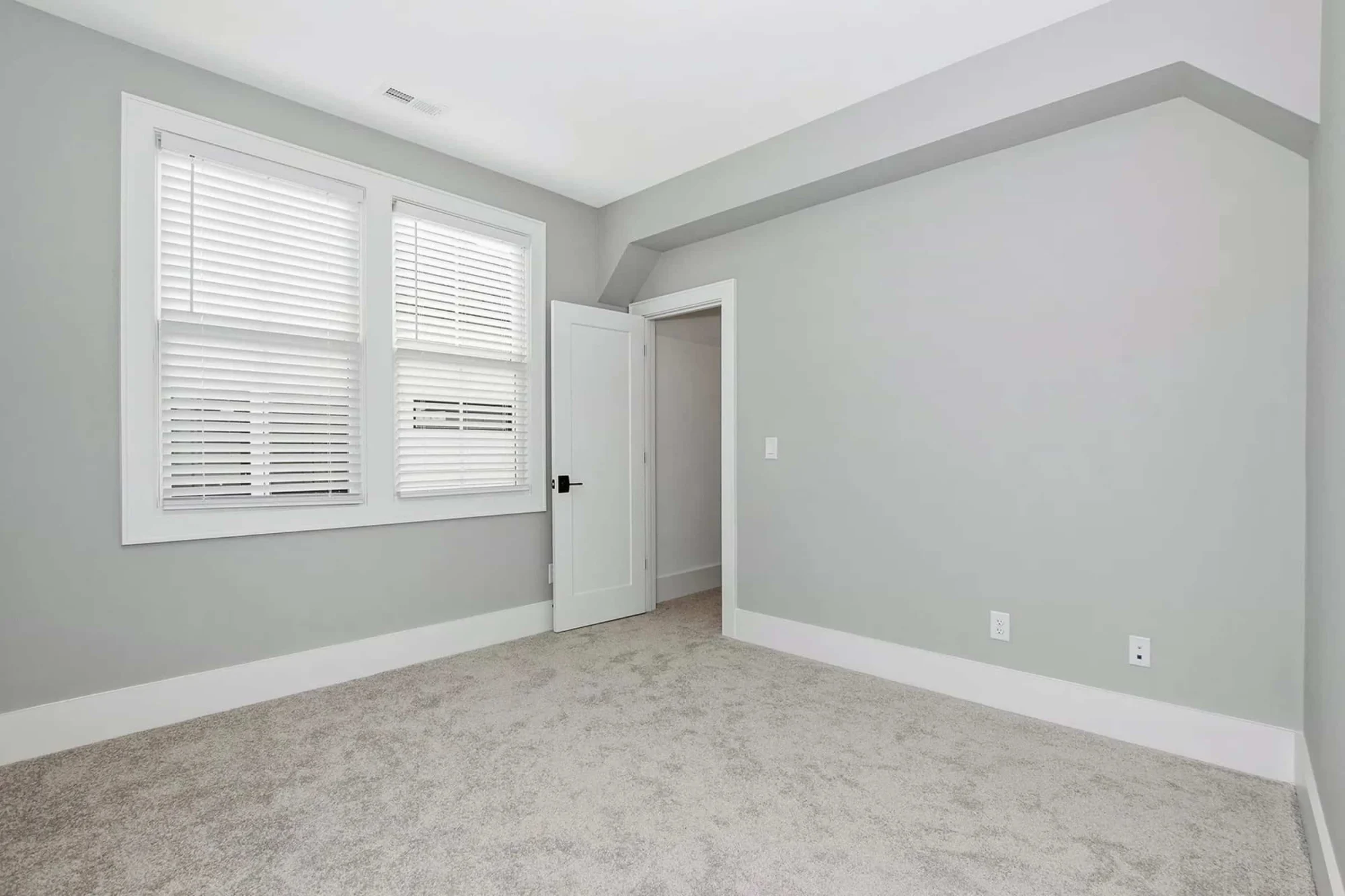 Modern house Floor Plan - Architectural Blueprint Designs