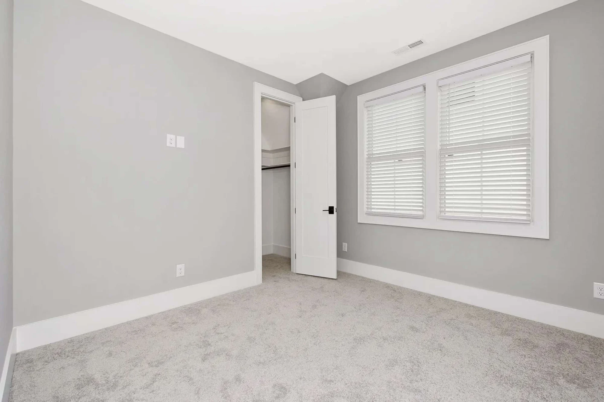 Modern house Floor Plan - Architectural Blueprint Designs