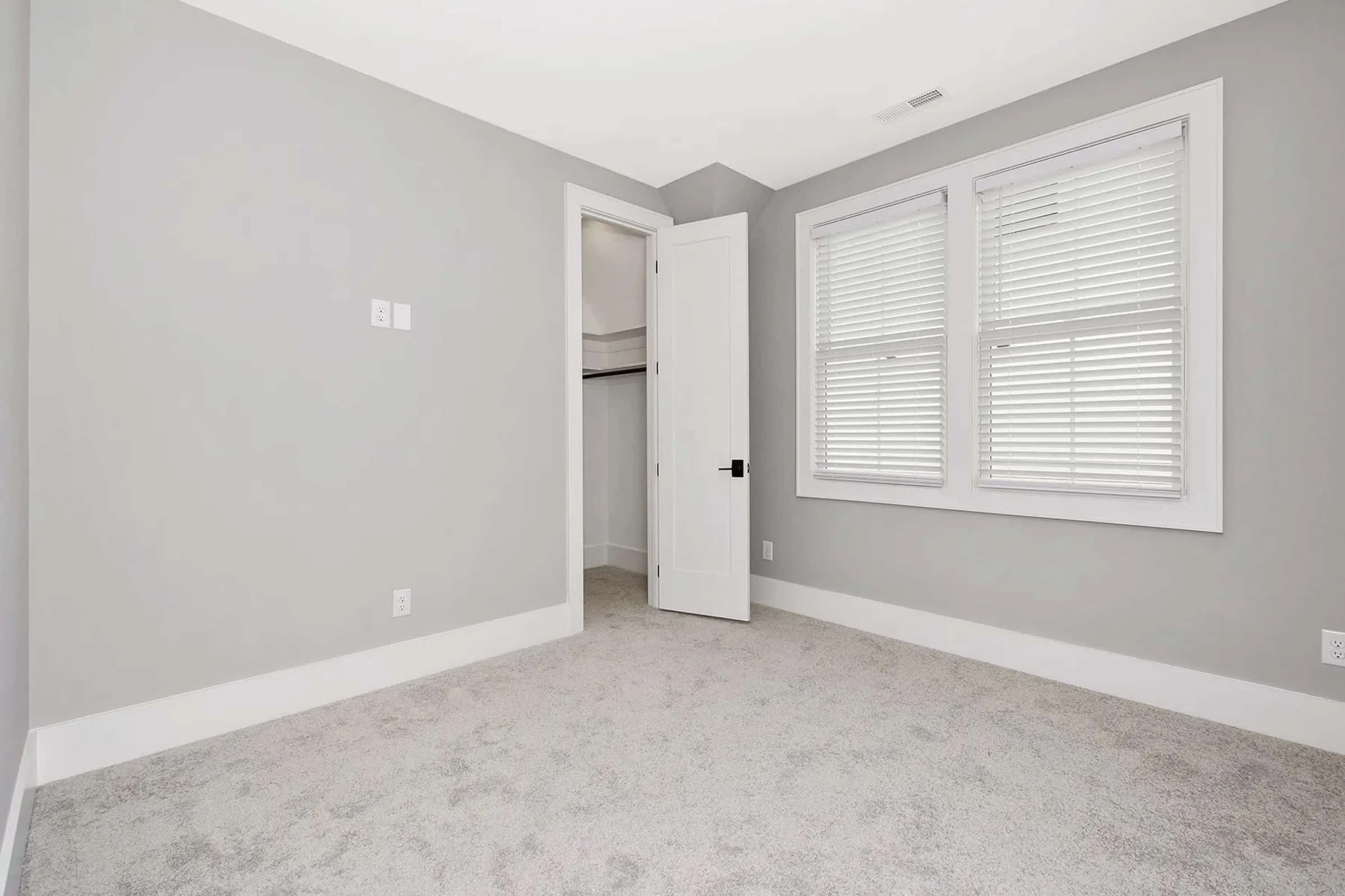 Modern house Floor Plan - Architectural Blueprint Designs