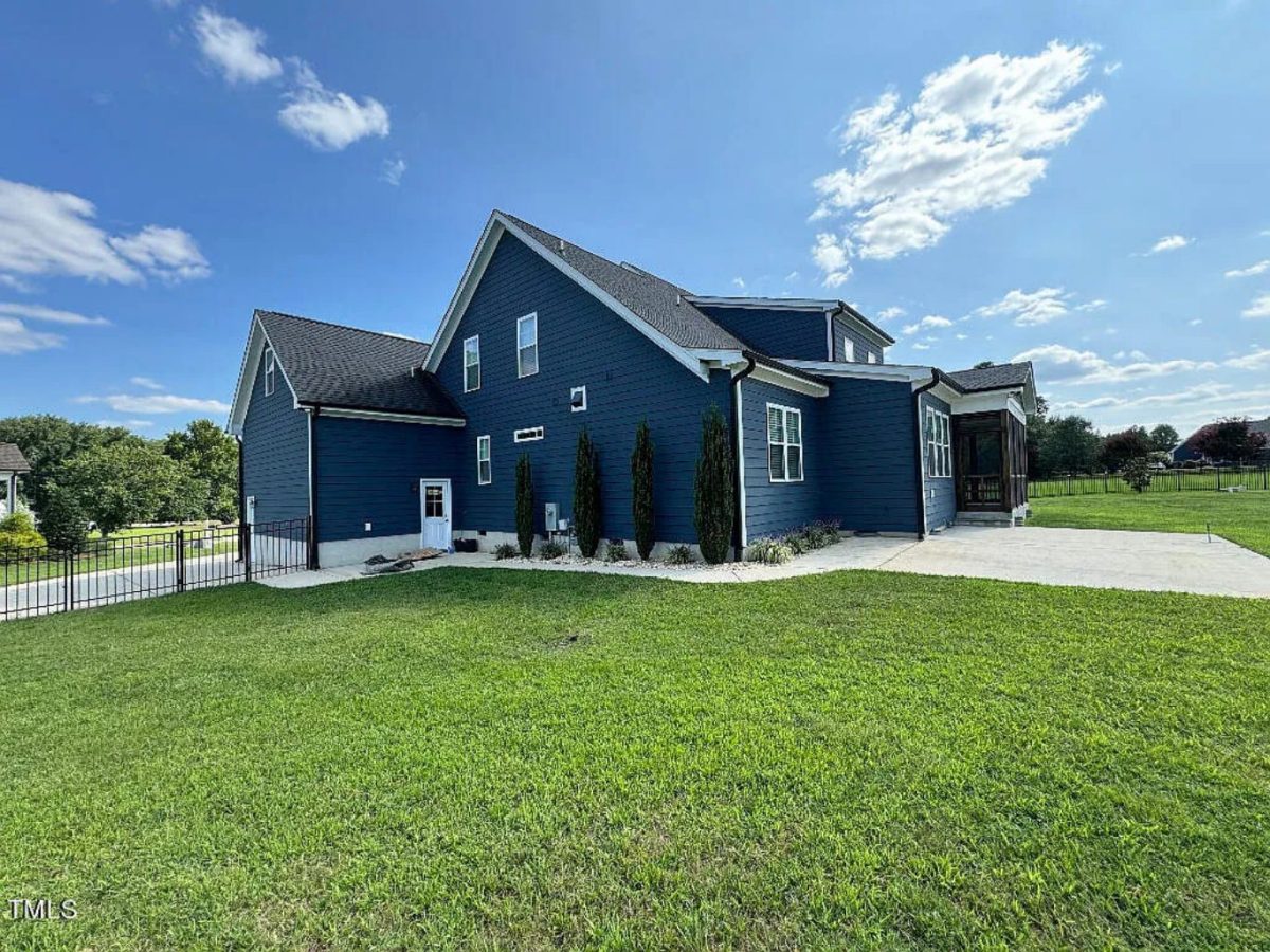 Dream house Plan with 4 Beds Floor Plan and CAD Designs