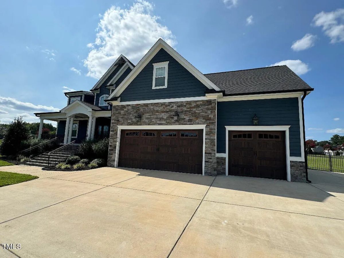 Dream house Plan with 4 Beds Floor Plan and CAD Designs