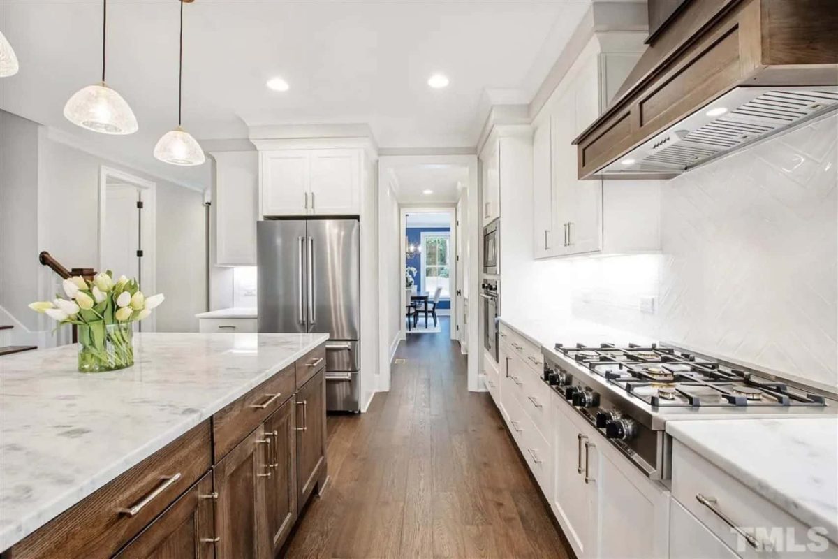 Modern Craftsman house Plan with Open Floor Designs and CAD