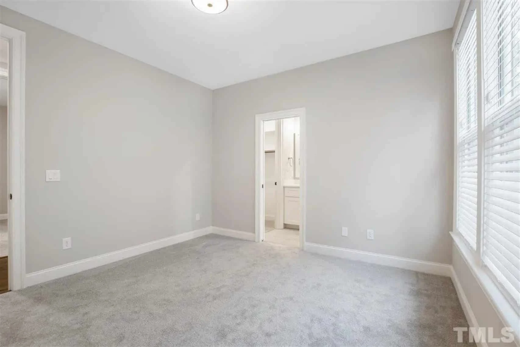 Modern Craftsman house Plan with Open Floor Designs and CAD