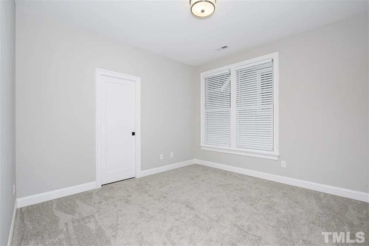 Modern Craftsman house Plan with Open Floor Designs and CAD