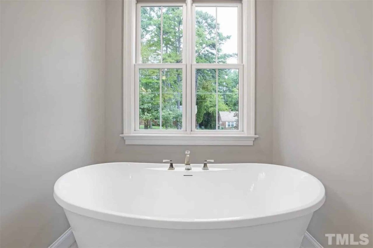 Modern Craftsman house Plan with Open Floor Designs and CAD