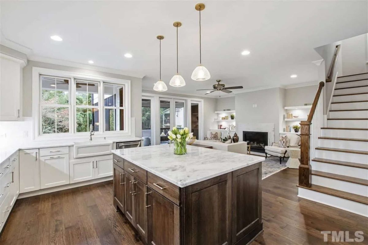 Modern Craftsman house Plan with Open Floor Designs and CAD