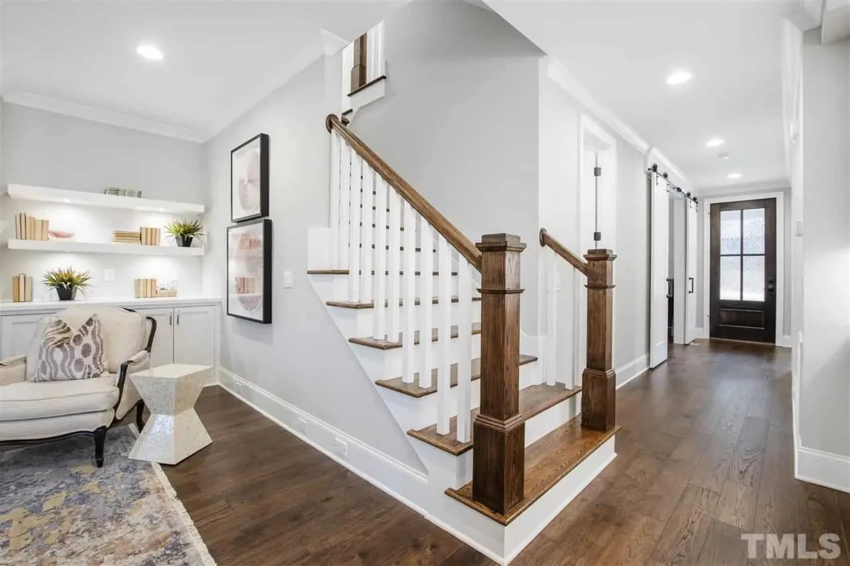 Modern Craftsman house Plan with Open Floor Designs and CAD