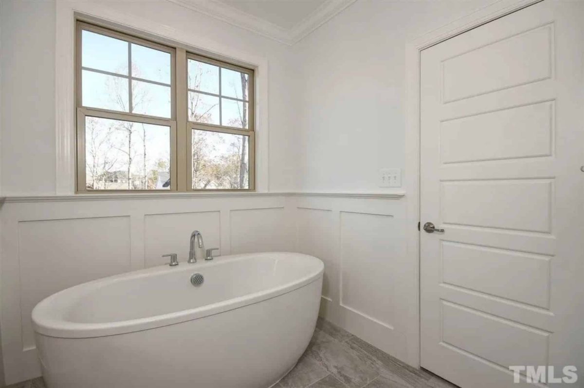 Spacious 5-Bedroom house Plan with Detailed CAD Designs