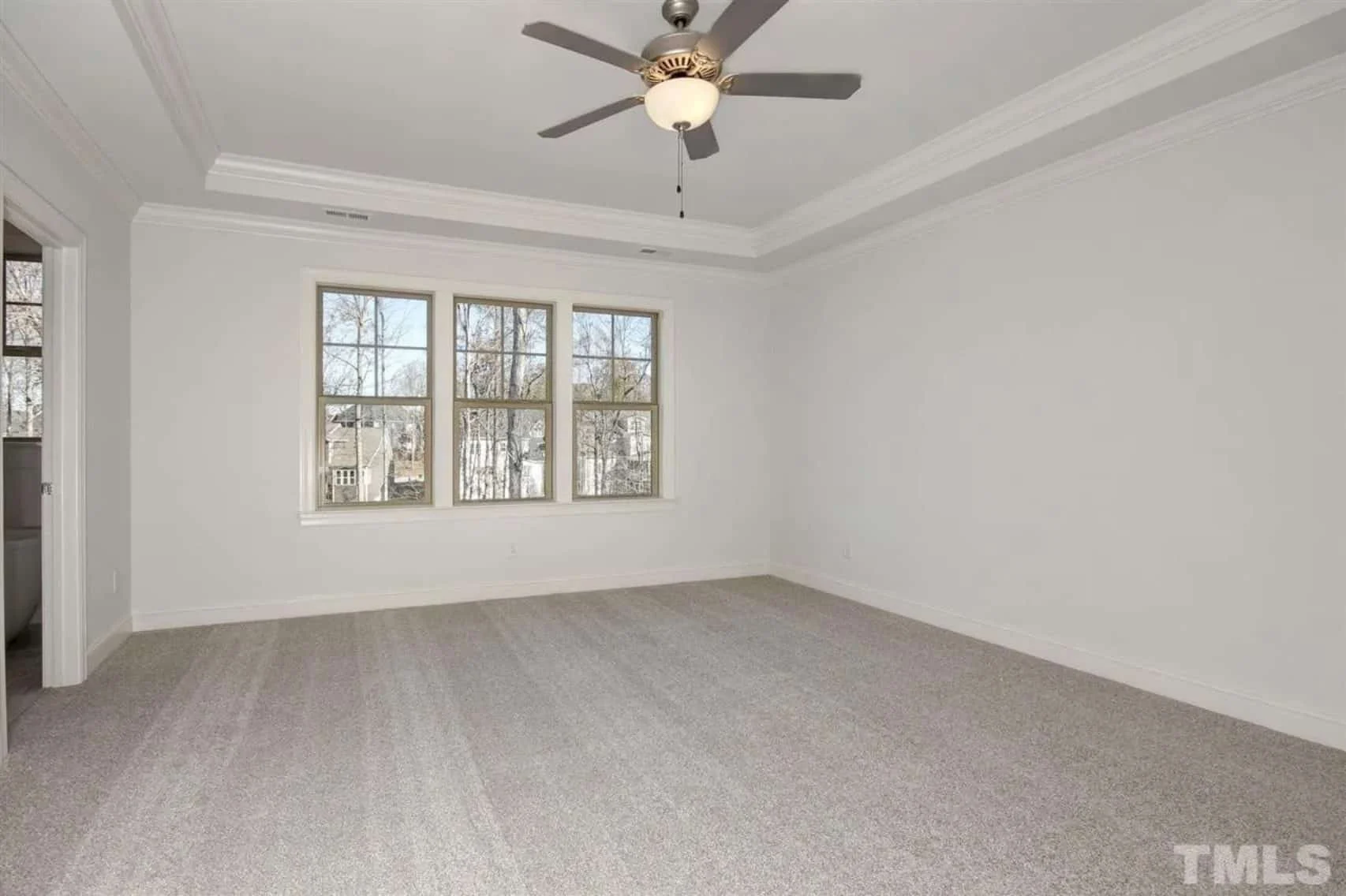 Spacious 5-Bedroom house Plan with Detailed CAD Designs