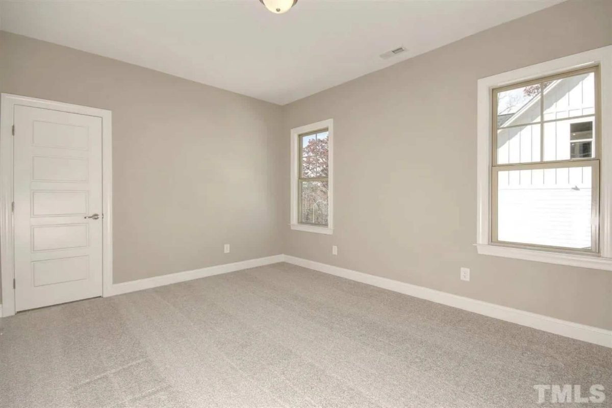 Spacious 5-Bedroom house Plan with Detailed CAD Designs