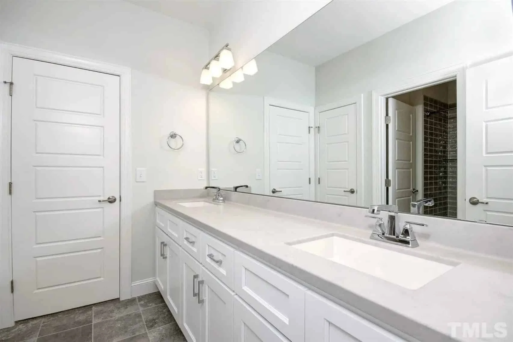 Spacious 5-Bedroom house Plan with Detailed CAD Designs