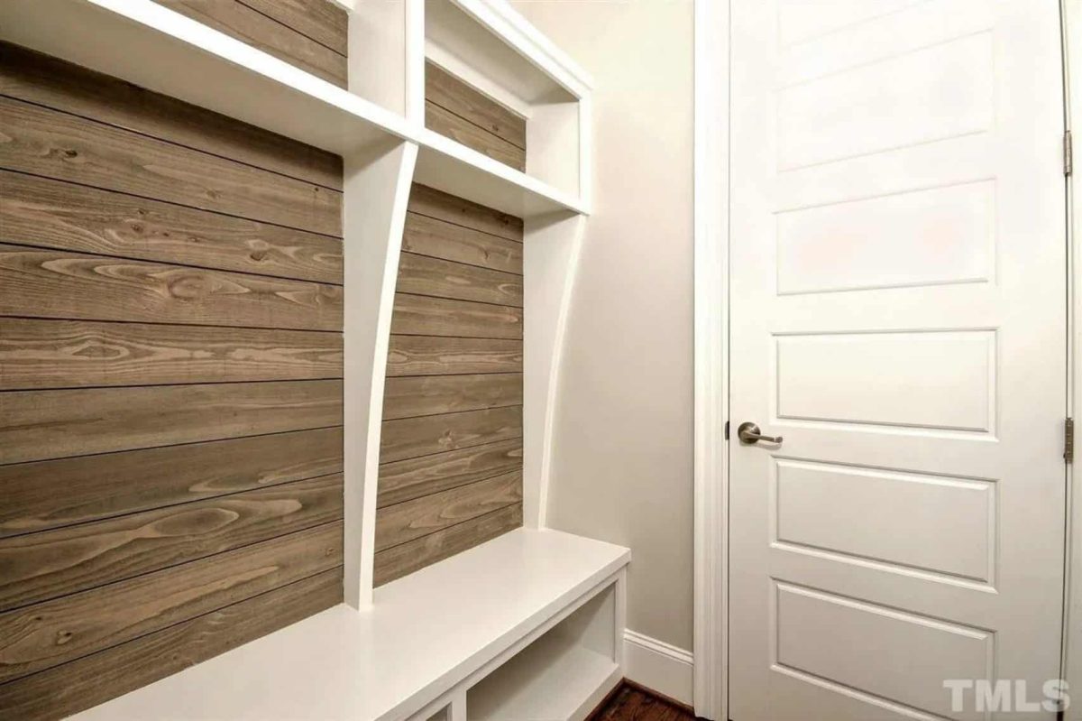 Spacious 5-Bedroom house Plan with Detailed CAD Designs