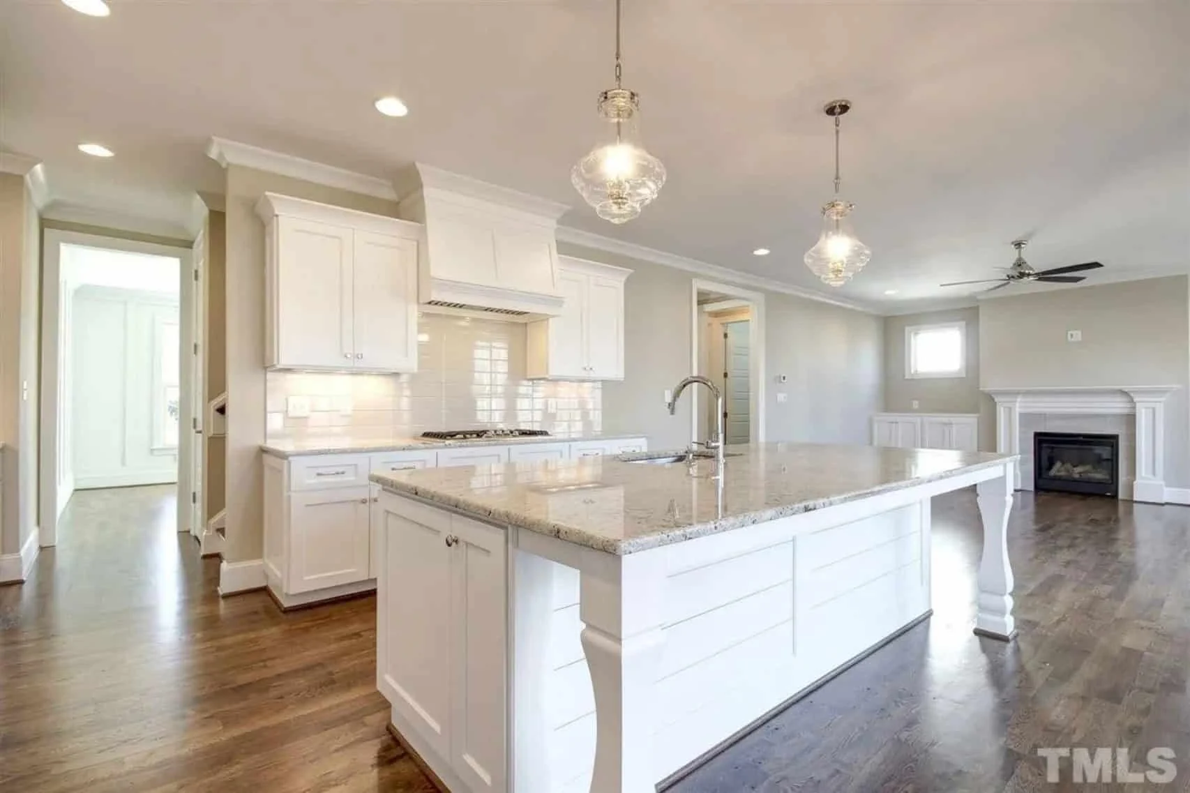 Spacious 5-Bedroom house Plan with Detailed CAD Designs