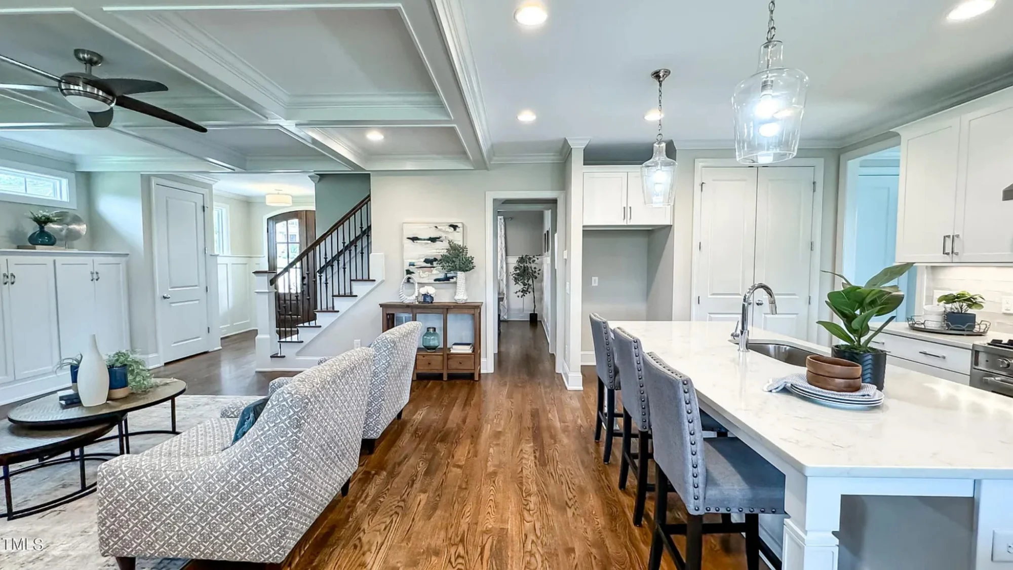 Explore Luxury house Plan with Blueprint: 4 Bed, 4 Bath Designs