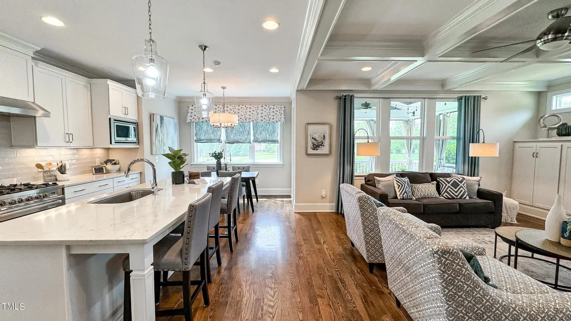 Explore Luxury house Plan with Blueprint: 4 Bed, 4 Bath Designs