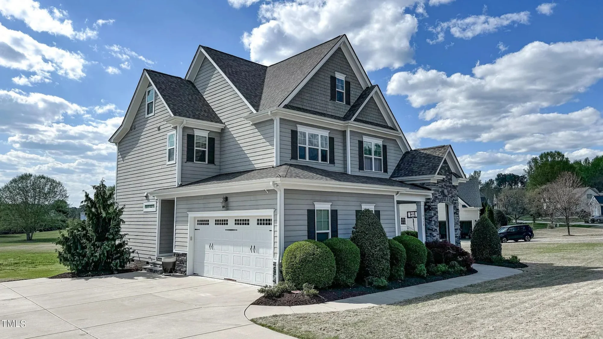 Explore Luxury house Plan with Blueprint: 4 Bed, 4 Bath Designs