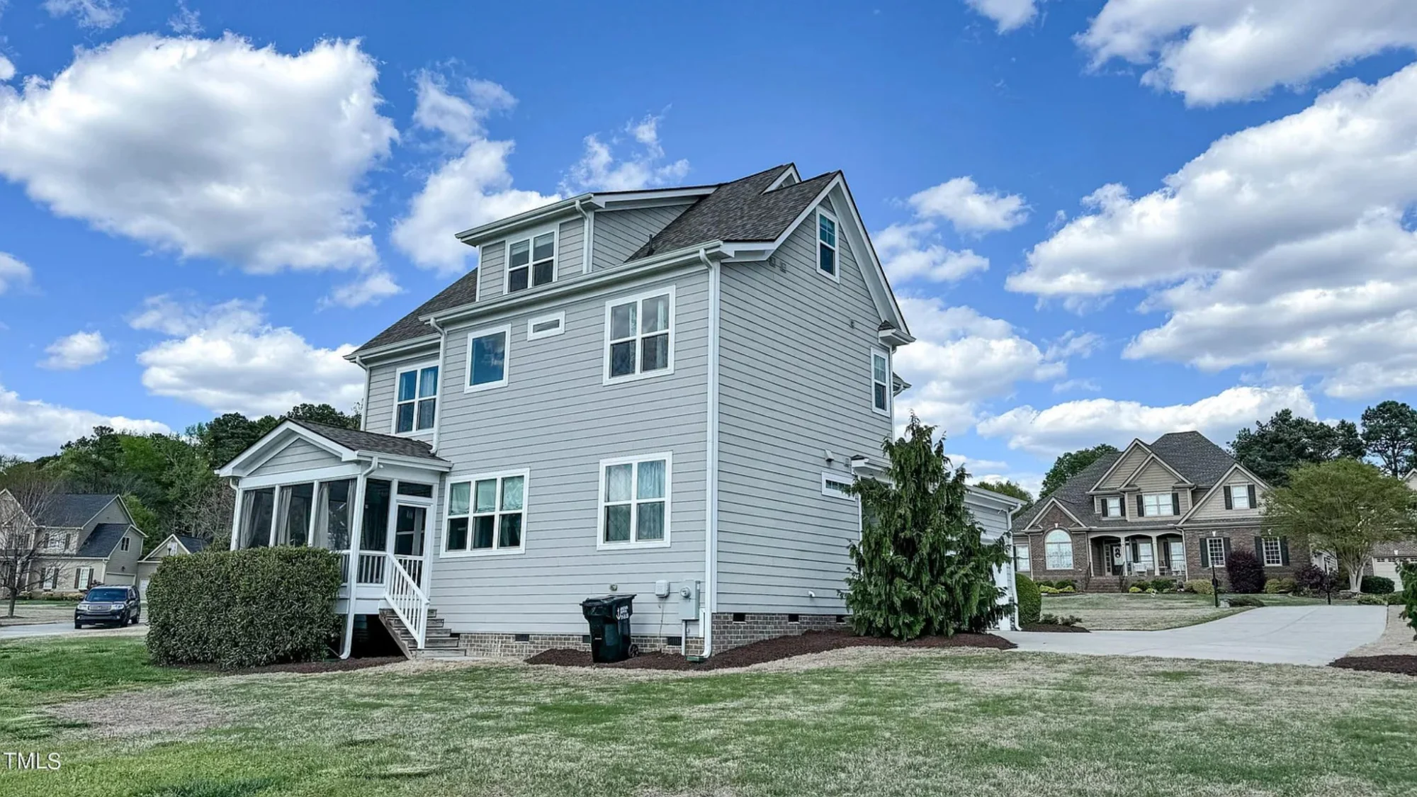 Explore Luxury house Plan with Blueprint: 4 Bed, 4 Bath Designs