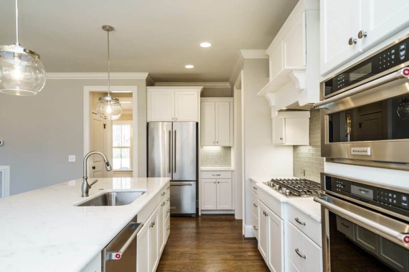 Modern Craftsman house Plan with Detailed Floor Blueprint