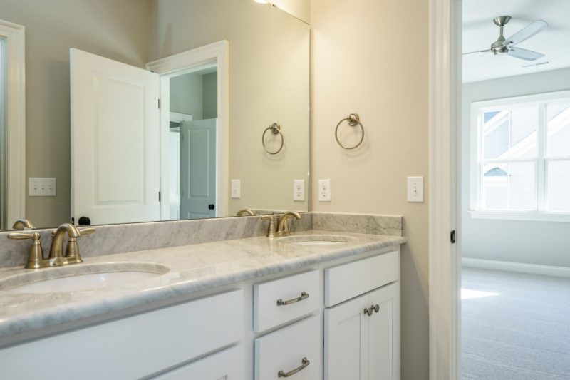 Modern Craftsman house Plan with Detailed Floor Blueprint