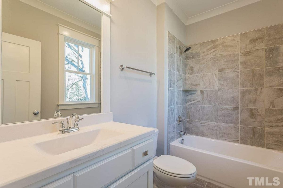 Modern house Blueprint: Spacious Floor Plan & Architectural Designs