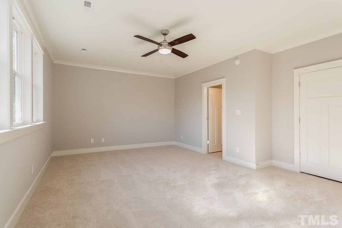 Modern house Blueprint: Spacious Floor Plan & Architectural Designs