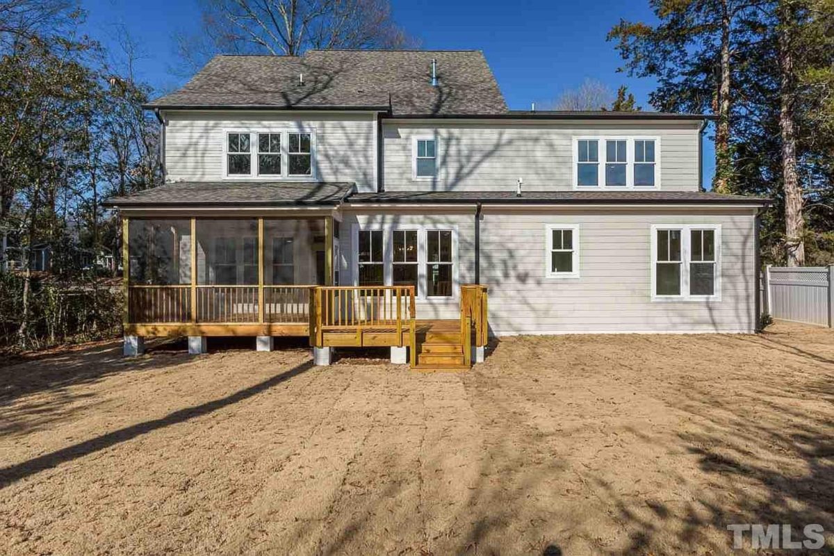 Modern house Blueprint: Spacious Floor Plan & Architectural Designs