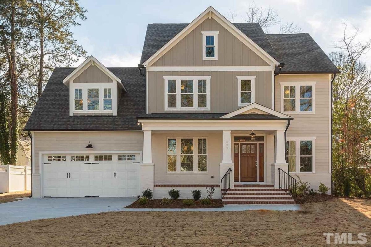 Modern house Blueprint: Spacious Floor Plan & Architectural Designs