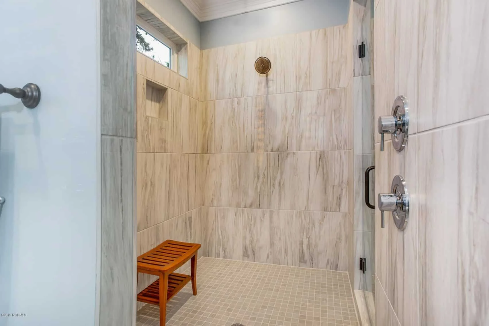 Beach house Floor Plan with CAD Designs & Open Layout Features