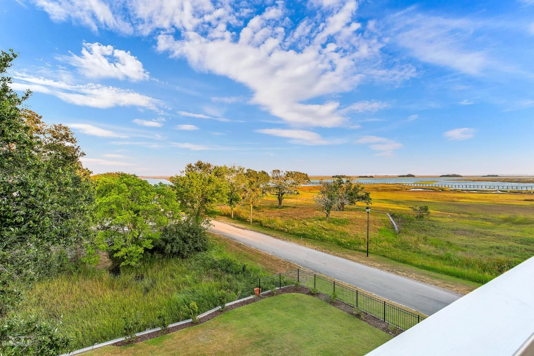 Beach house Floor Plan with CAD Designs & Open Layout Features