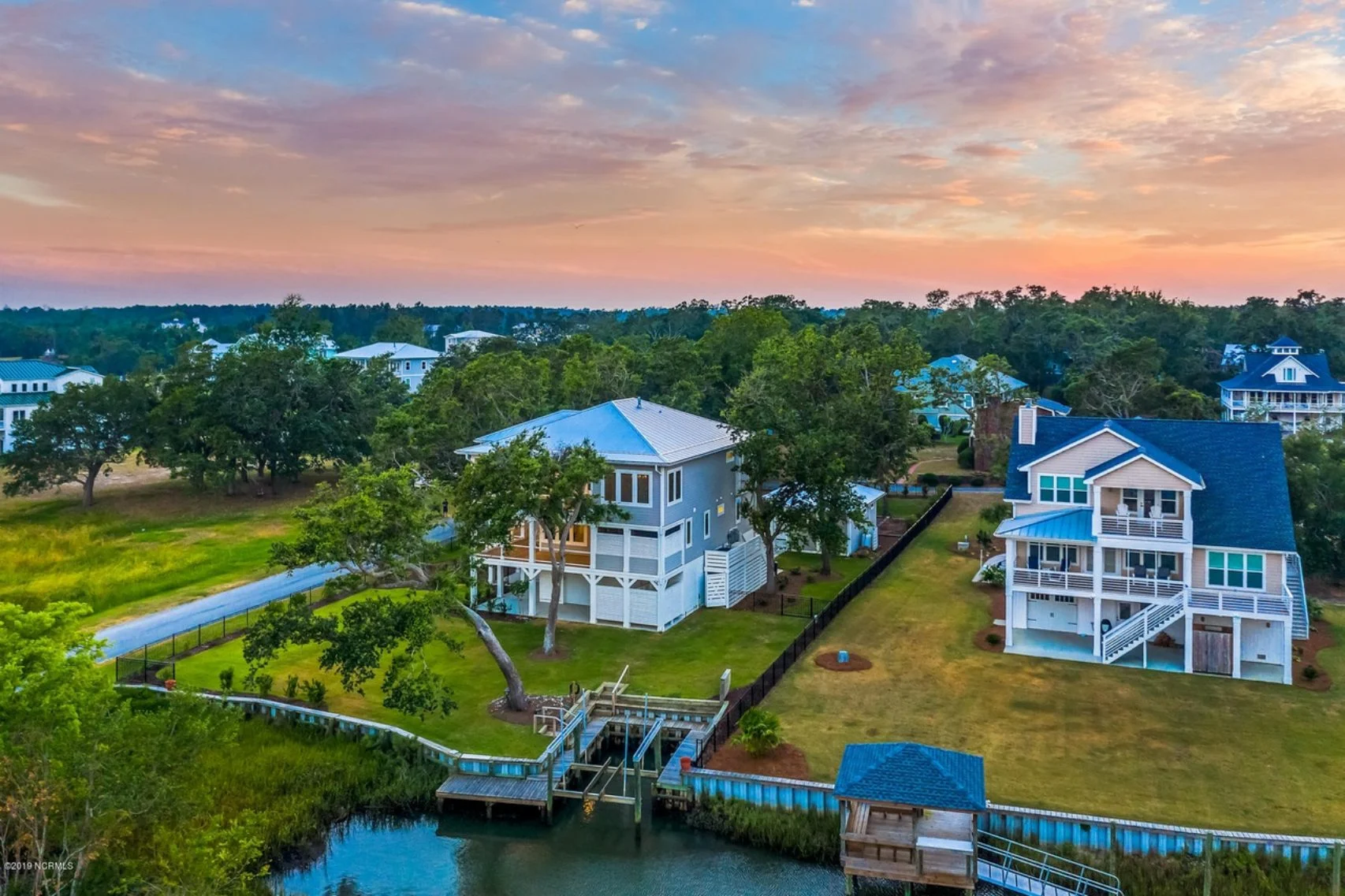 Beach house Floor Plan with CAD Designs & Open Layout Features