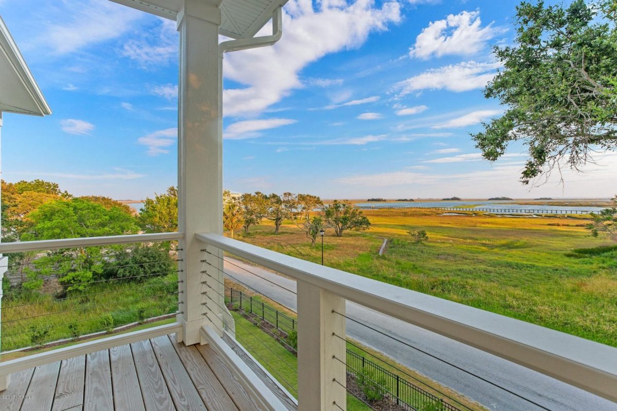 Beach house Floor Plan with CAD Designs & Open Layout Features