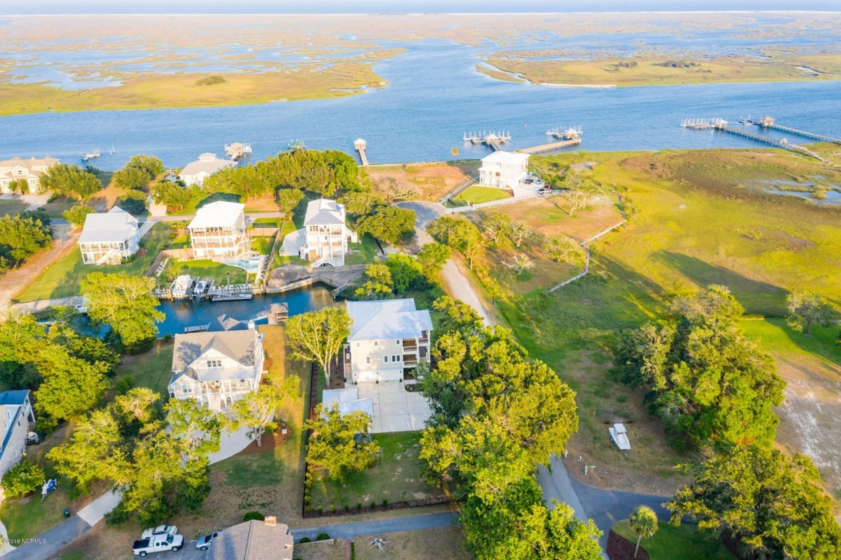 Beach house Floor Plan with CAD Designs & Open Layout Features