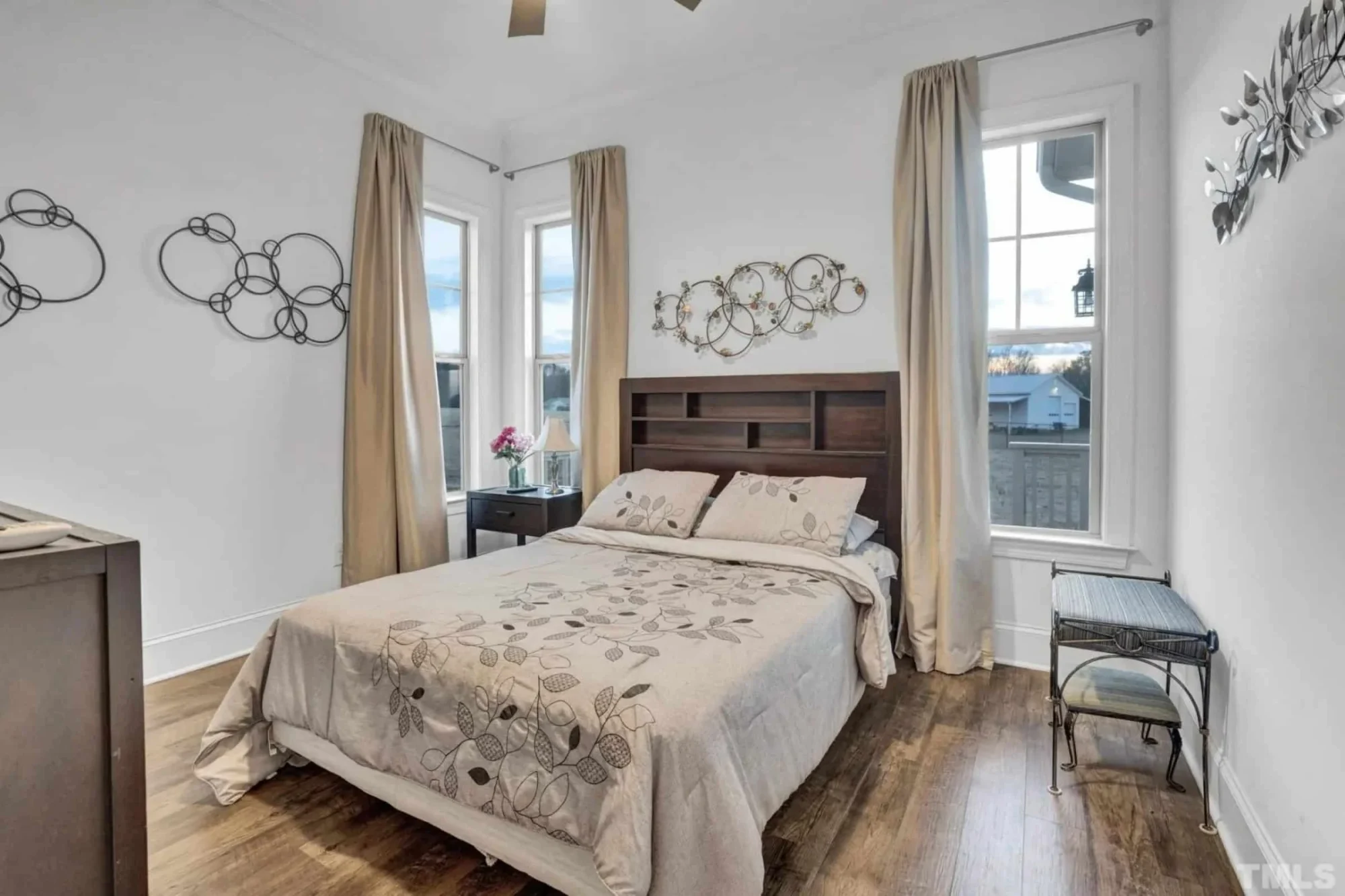 Craftsman-Style house Plan: Spacious 4 Bed, 4 Bath Designs