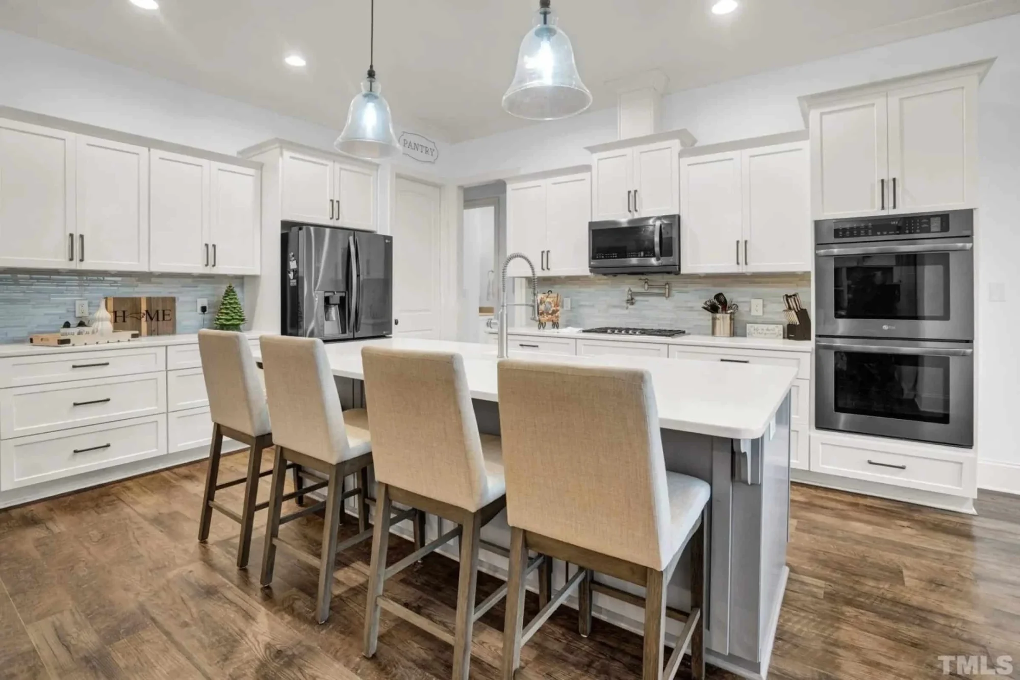 Craftsman-Style house Plan: Spacious 4 Bed, 4 Bath Designs