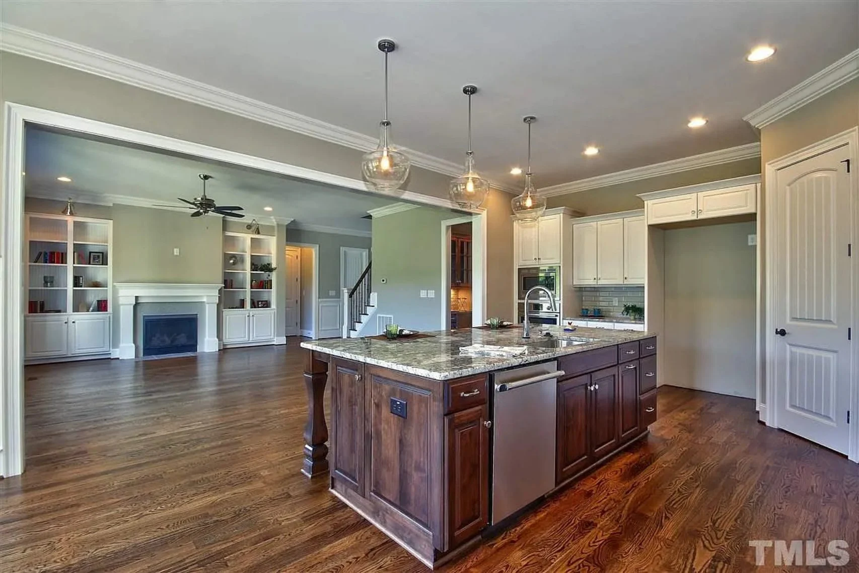 15-1809 HOUSE PLAN - Elegant House Plan: Floor Designs and Architectural Blueprint 7 Elegant house Plan: Floor Designs and Architectural Blueprint