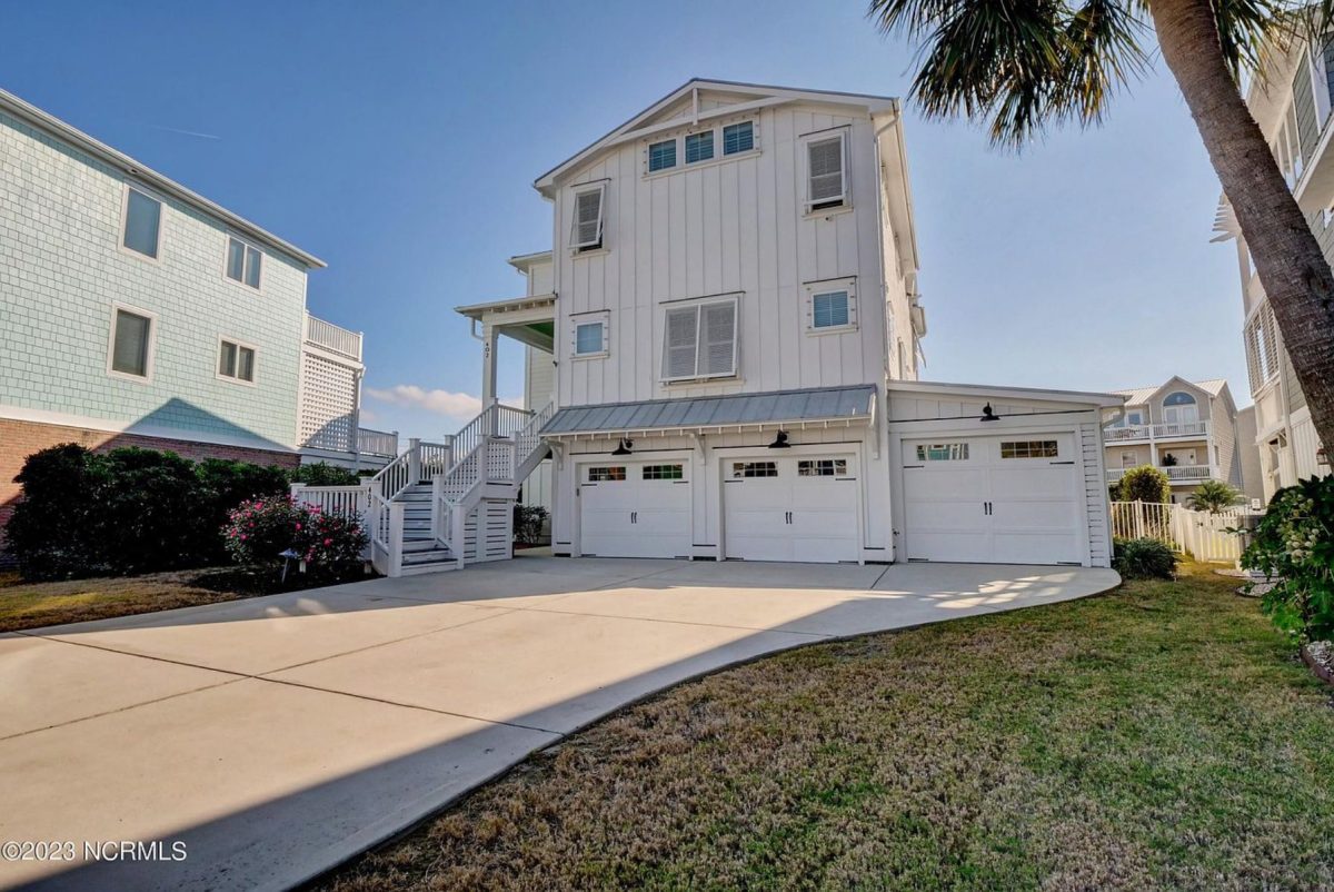 Modern Beach House Blueprint with 3 Floors & Coastal Designs