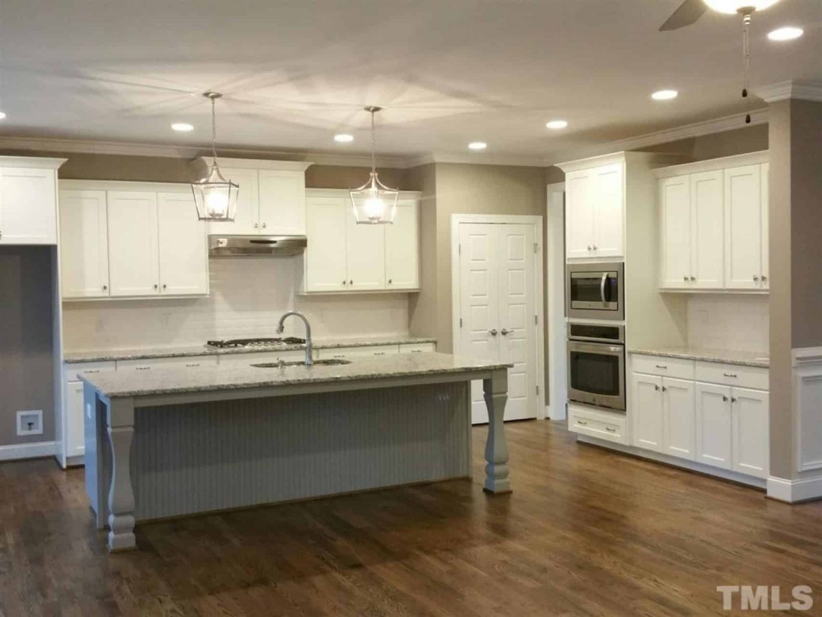 Modern Craftsman house Plan with 3D Floor Plans and CAD Designs