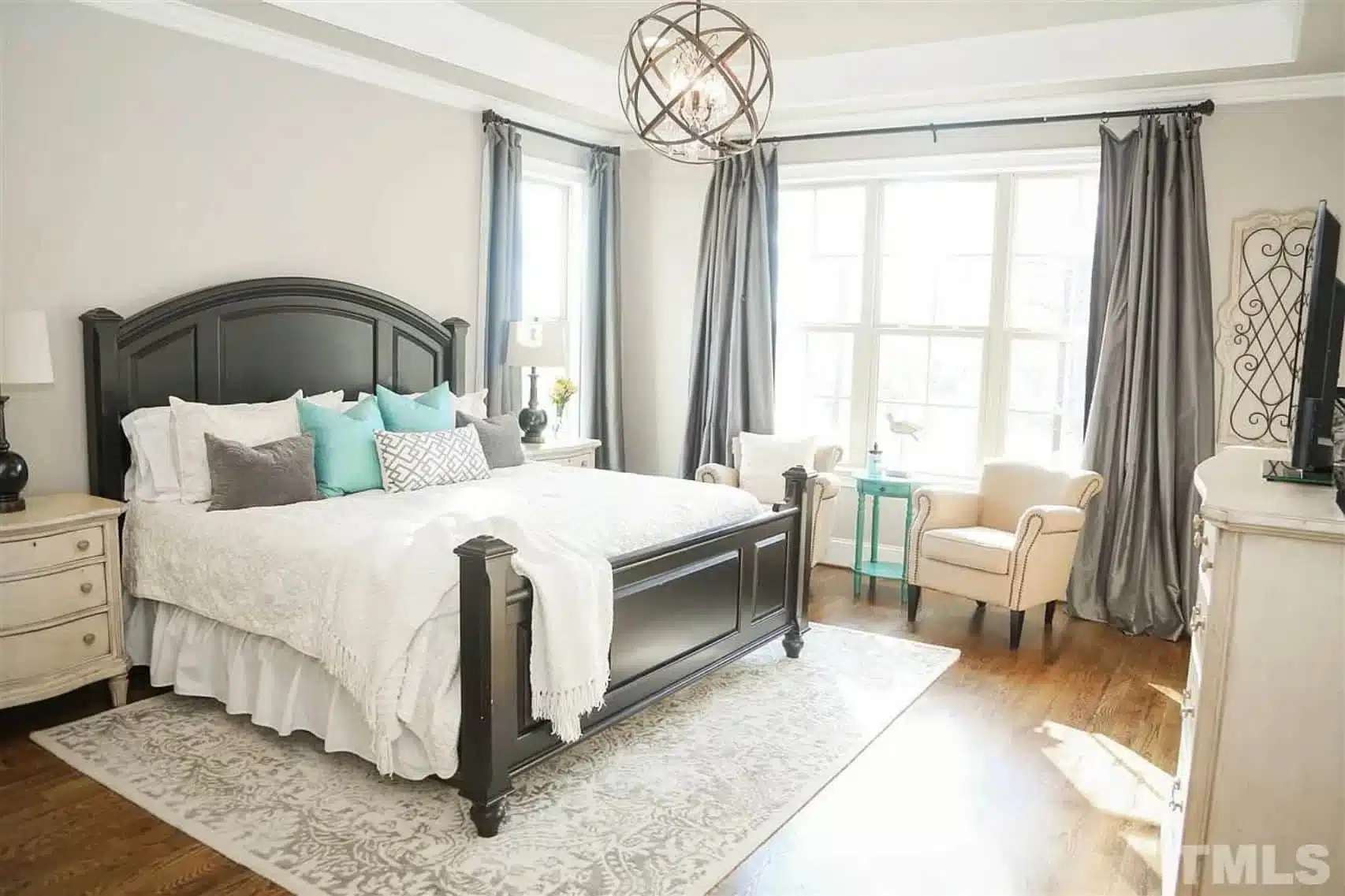 14-1848 HOUSE PLAN - Traditional House Plan with CAD Designs and Detailed Blueprints 14 Traditional house Plan with CAD Designs and Detailed Blueprints