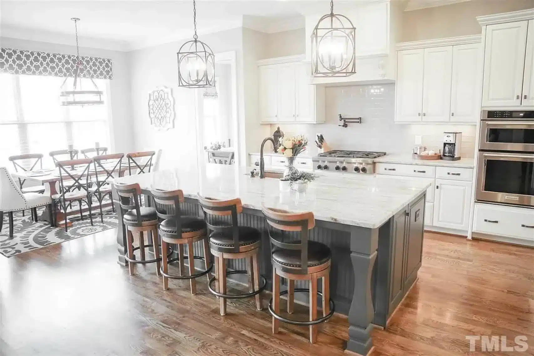 14-1848 HOUSE PLAN - Traditional House Plan with CAD Designs and Detailed Blueprints 10 Traditional house Plan with CAD Designs and Detailed Blueprints