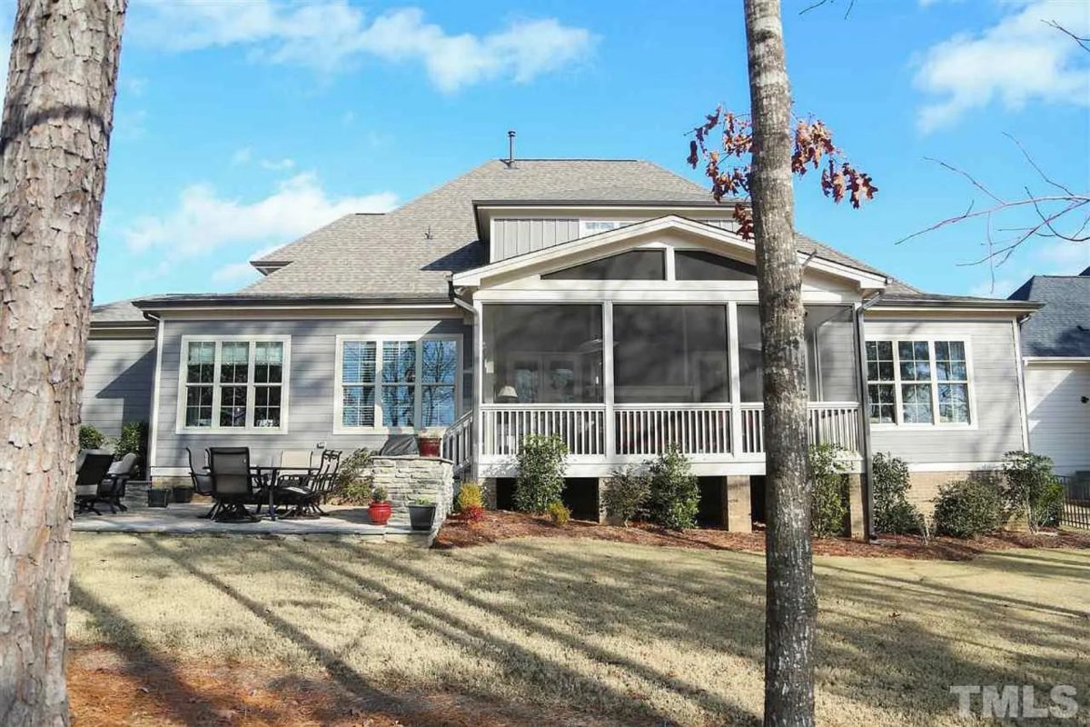 Traditional house Plan with CAD Designs and Detailed Blueprints