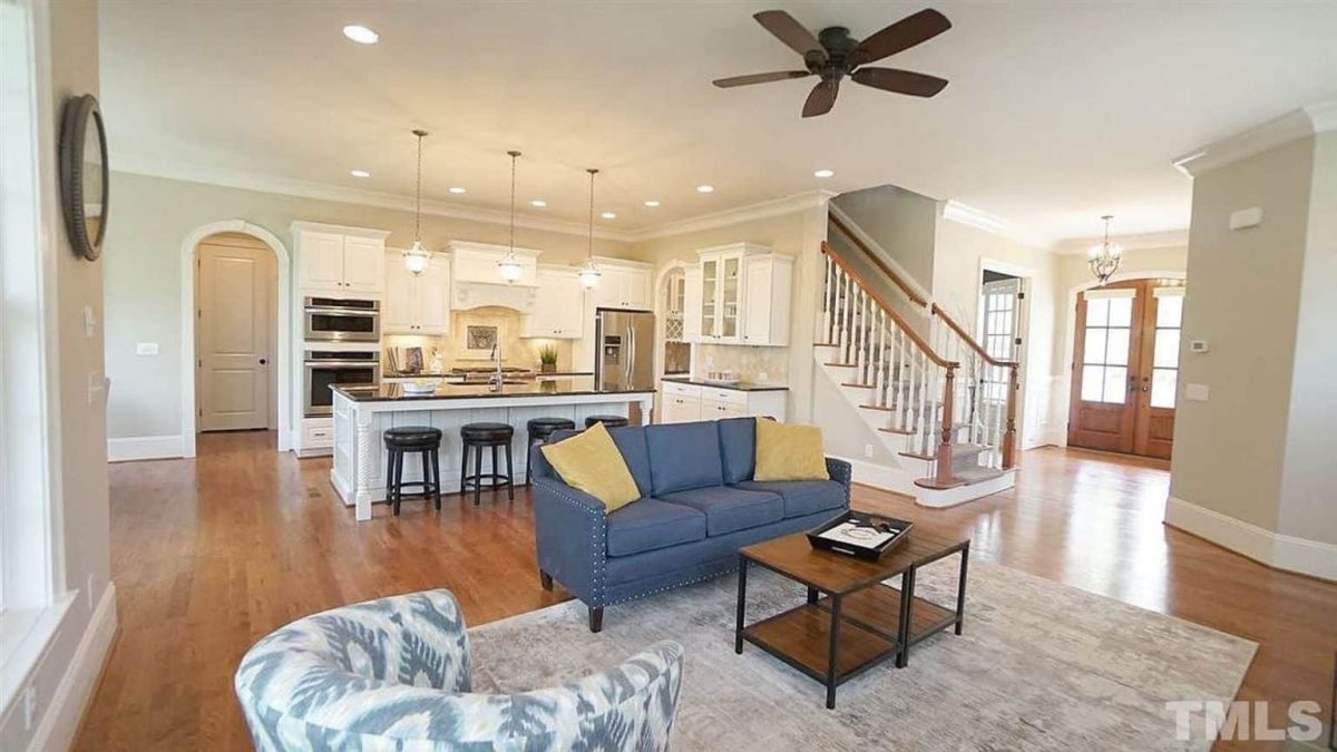 Modern Suburban house Plan with Spacious Design Features