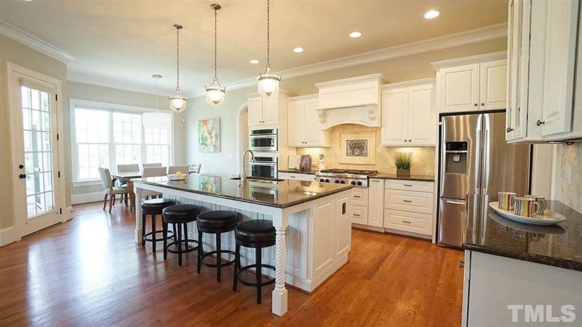 Modern Suburban house Plan with Spacious Design Features