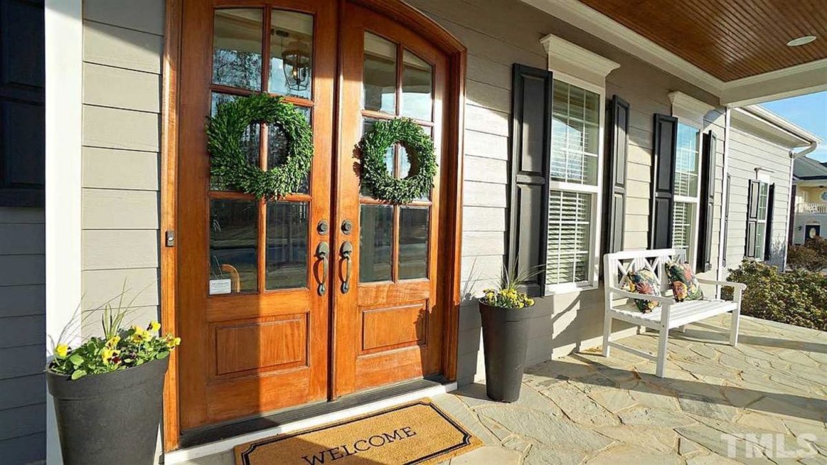 Modern Suburban house Plan with Spacious Design Features