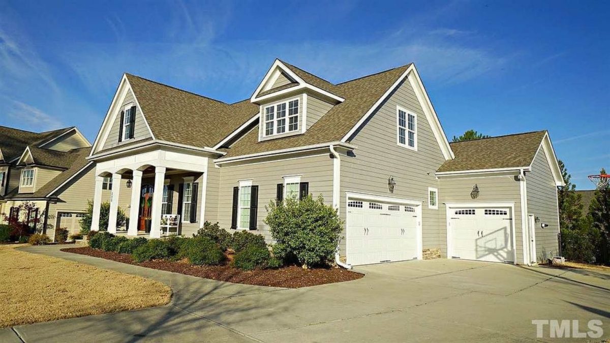 Modern Suburban house Plan with Spacious Design Features