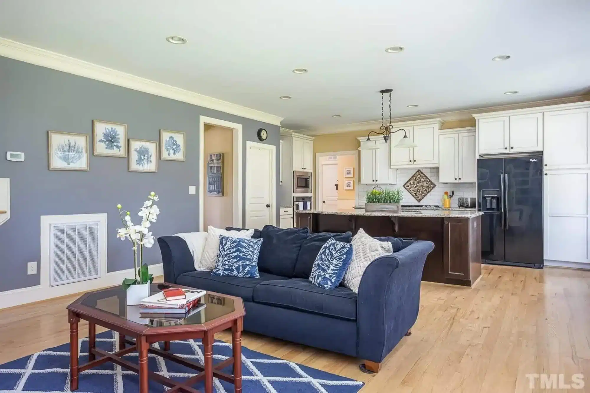 Elegant Craftsman house Plan with Detailed Blueprints & CAD Designs