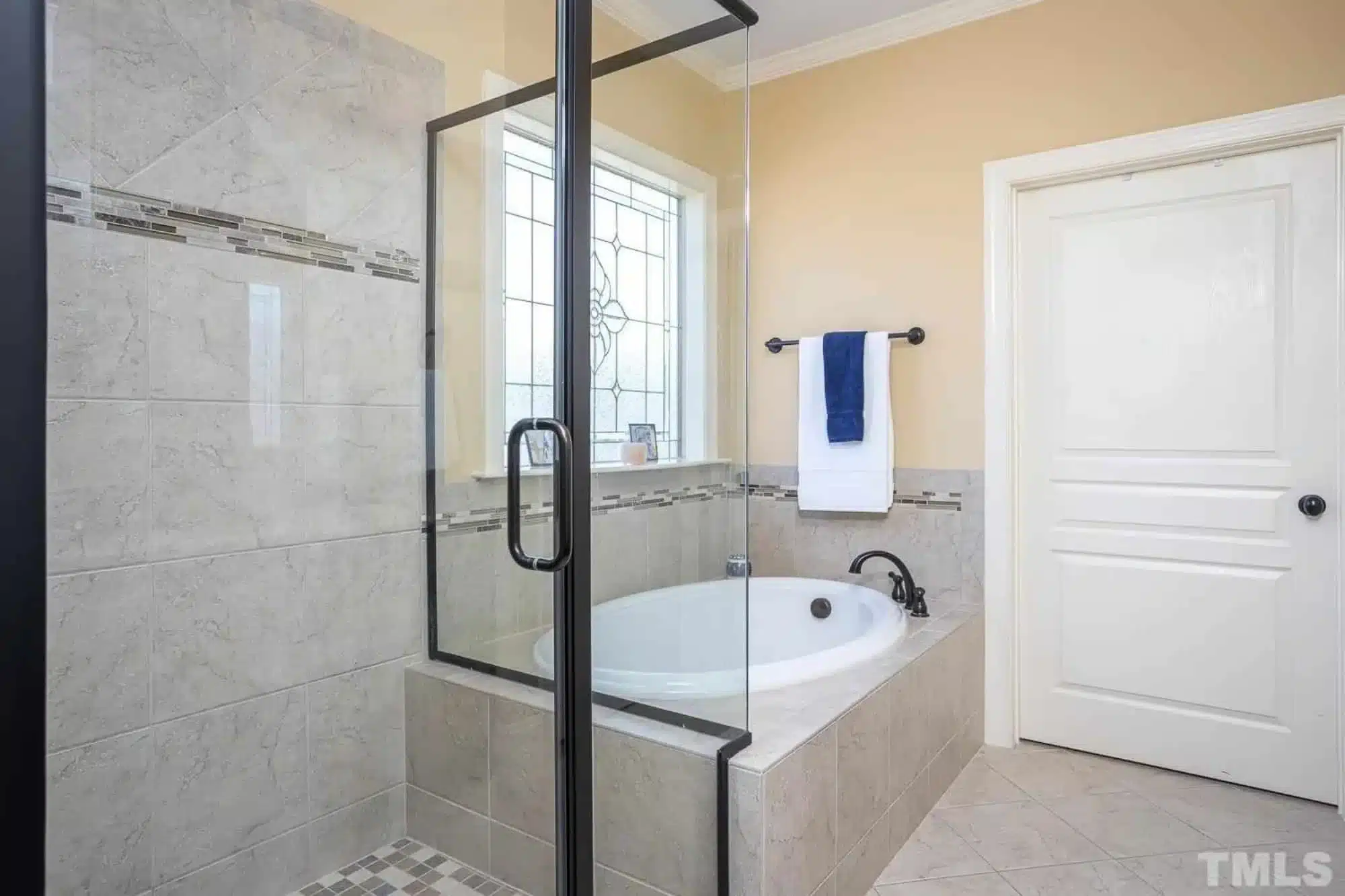 Elegant Craftsman house Plan with Detailed Blueprints & CAD Designs