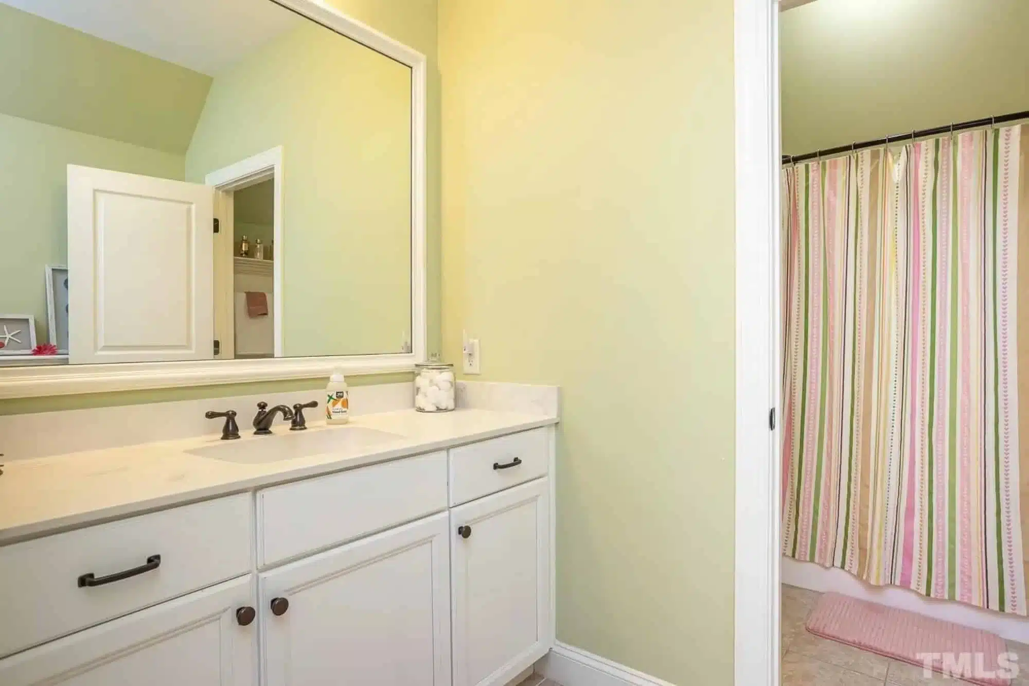 Elegant Craftsman house Plan with Detailed Blueprints & CAD Designs